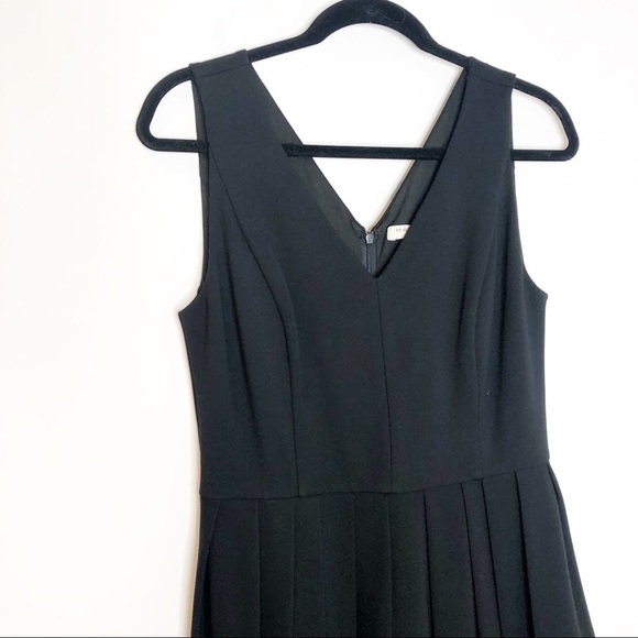 Halston | V-Neck LBD Dress - Picture 3 of 10